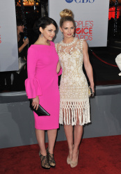 Jennifer Morrison - Jennifer Morrison & Ginnifer Goodwin - 38th People's Choice Awards held at Nokia Theatre in Los Angeles (January 11, 2012) - 244xHQ WBu0Jih3