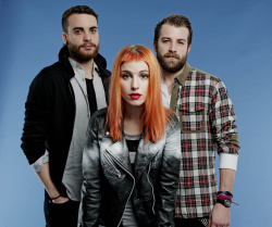 Paramore (Hayley Williams,  Jeremy Davis, Taylor York) - Chris McAndrew Photoshoot for The Guardian (February, 2013) - 35xHQ WGvALcXR