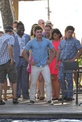 Zac Efron, Adam DeVine, Anna Kendrick & Aubrey Plaza - On the set of "Mike And Dave Need Wedding Dates" in Turtle Bay,Oahu,Hawaii 2015.06.03 - 41xHQ X93oDtBV