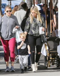 Hilary Duff - Out and about in Beverly Hills, 7 января 2015 (17xHQ) Ysrb97eq