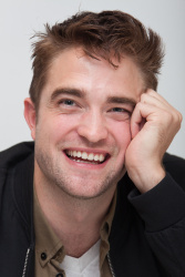 Robert Pattinson - The Rover press conference portraits by Herve Tropea (Los Angeles, June 12, 2014) - 11xHQ ZhWgeB1U